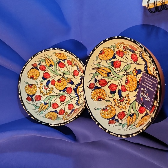 Nakkas Cini Pair of floral design bowls - Turkey - Picture 1 of 5